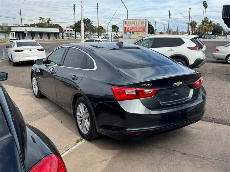 2018 Chevrolet Malibu LT - Photo 2 - Mesa, AZ 85210