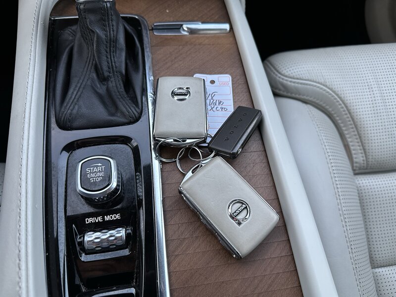 2018 Volvo XC90 T6 Inscription AWD - Photo 14 - Mesa, AZ 85210