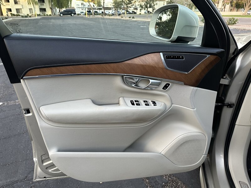 2018 Volvo XC90 T6 Inscription AWD - Photo 9 - Mesa, AZ 85210