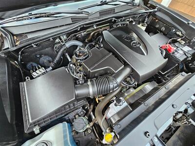 2017 Toyota Tacoma SR V6   - Photo 35 - De Pere, WI 54115