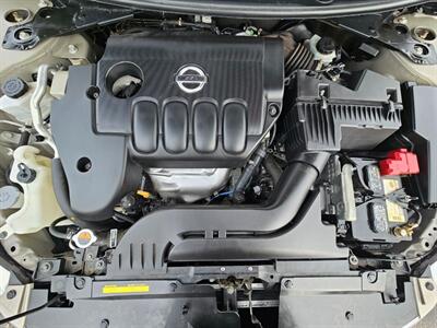 2011 Nissan Altima 2.5 S   - Photo 20 - De Pere, WI 54115