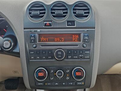 2011 Nissan Altima 2.5 S   - Photo 9 - De Pere, WI 54115