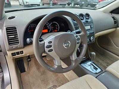 2011 Nissan Altima 2.5 S   - Photo 27 - De Pere, WI 54115