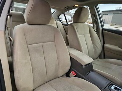 2011 Nissan Altima 2.5 S   - Photo 13 - De Pere, WI 54115
