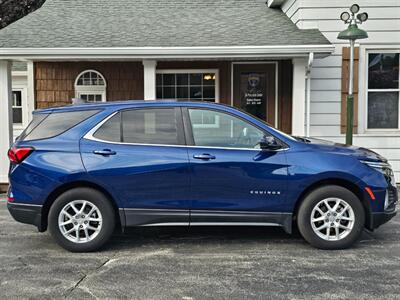 2023 Chevrolet Equinox LT   - Photo 2 - De Pere, WI 54115