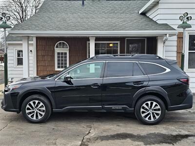 2023 Subaru Outback Premium   - Photo 26 - De Pere, WI 54115
