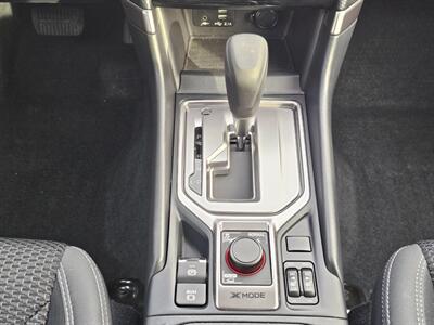 2023 Subaru Forester Premium - Photo 10 - De Pere, WI 54115