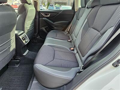 2023 Subaru Forester Premium - Photo 15 - De Pere, WI 54115