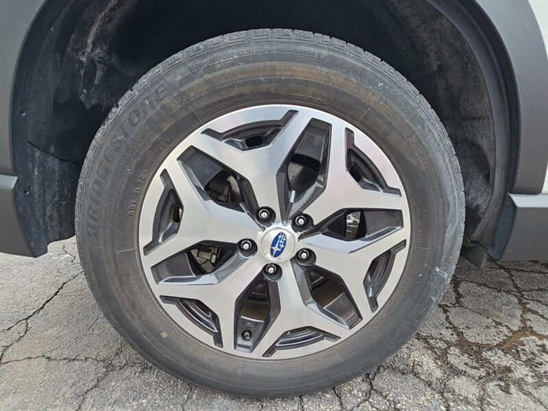 2023 Subaru Forester Premium - Photo 46 - De Pere, WI 54115