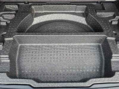 2023 Subaru Forester Premium - Photo 17 - De Pere, WI 54115