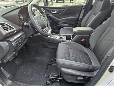 2023 Subaru Forester Premium - Photo 4 - De Pere, WI 54115