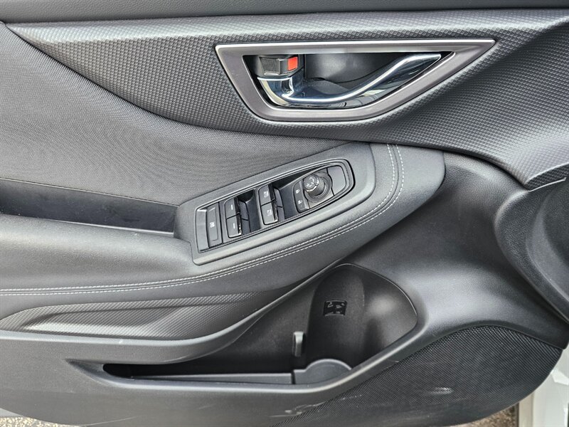 2023 Subaru Forester Premium - Photo 19 - De Pere, WI 54115