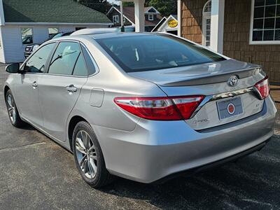 2016 Toyota Camry SE   - Photo 26 - De Pere, WI 54115