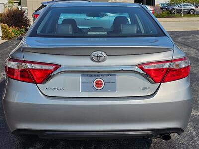 2016 Toyota Camry SE   - Photo 24 - De Pere, WI 54115