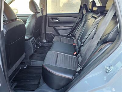 2025 Nissan Rogue Rock Creek   - Photo 13 - De Pere, WI 54115