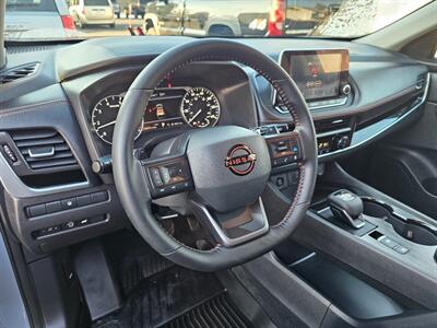 2025 Nissan Rogue Rock Creek   - Photo 27 - De Pere, WI 54115