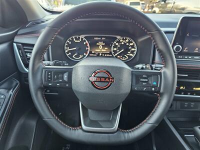 2025 Nissan Rogue Rock Creek   - Photo 5 - De Pere, WI 54115
