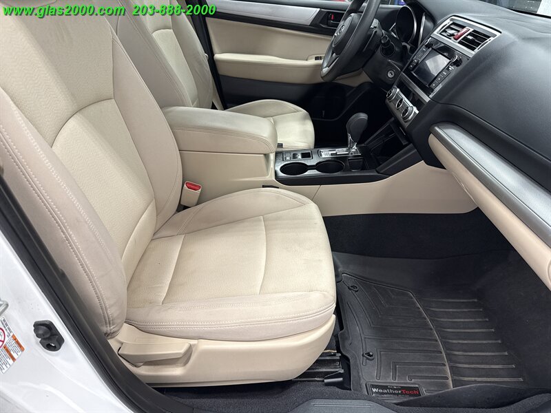 2018 Subaru Legacy 2.5i - Photo 5 - Bethany, CT 06524