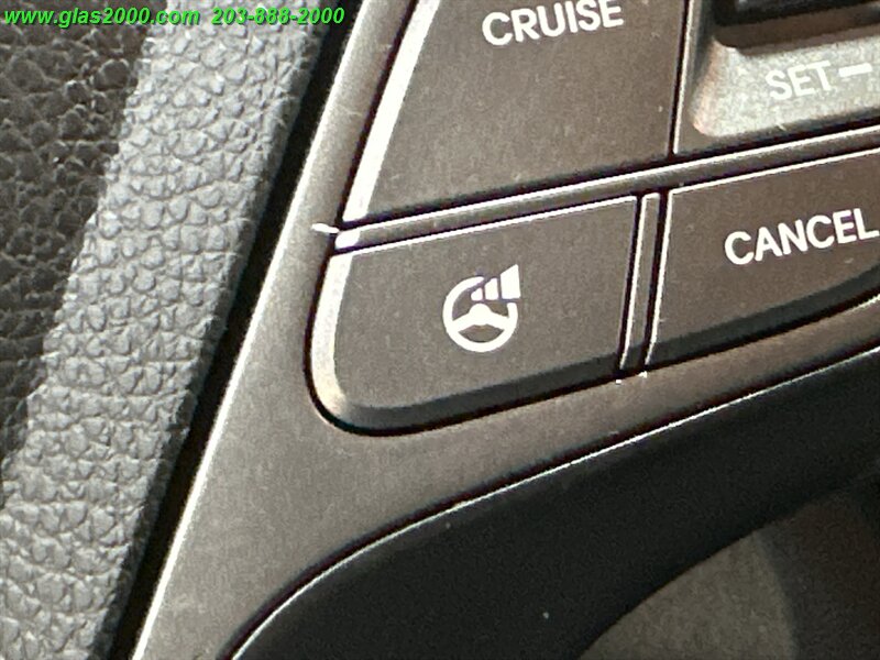 2015 Hyundai SANTA FE Sport - Photo 17 - Bethany, CT 06524