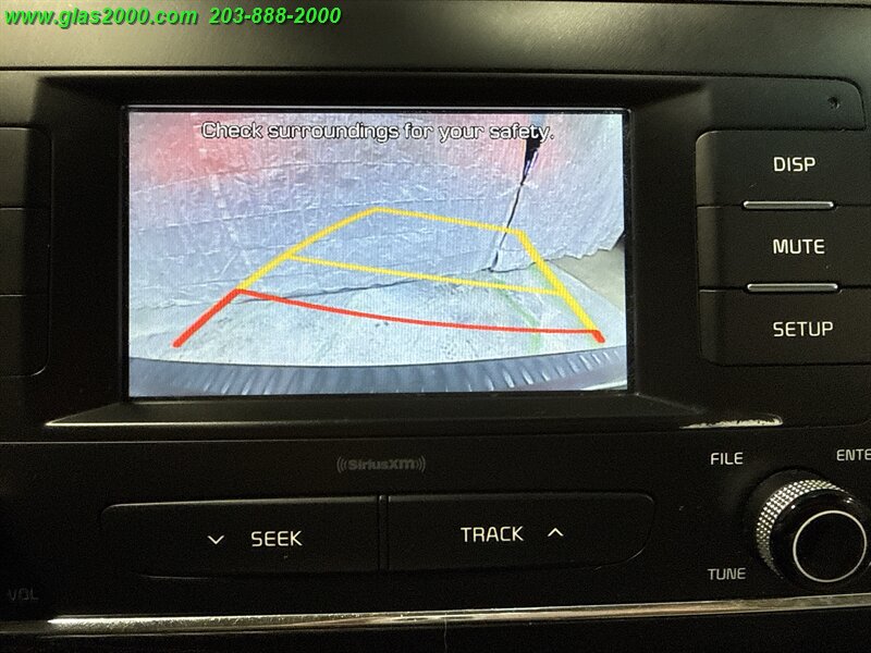 2018 Kia Sedona LX - Photo 11 - Bethany, CT 06524