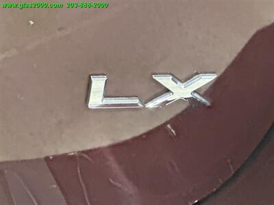 2018 Kia Sedona LX - Photo 16 - Bethany, CT 06524