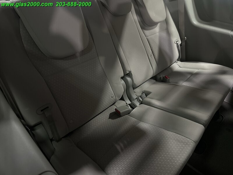 2018 Kia Sedona LX - Photo 22 - Bethany, CT 06524