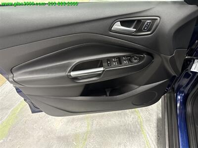 2017 Ford C-MAX Hybrid SE - Photo 21 - Bethany, CT 06524