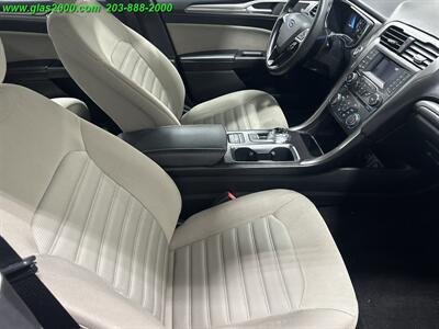 2018 Ford Fusion Hybrid S   - Photo 21 - Bethany, CT 06524