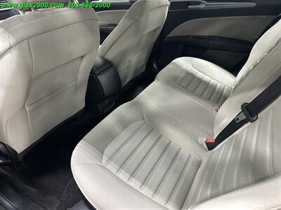 2018 Ford Fusion Hybrid S   - Photo 9 - Bethany, CT 06524