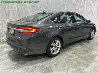 2018 Ford Fusion Hybrid S   - Photo 8 - Bethany, CT 06524