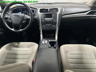 2018 Ford Fusion Hybrid S   - Photo 6 - Bethany, CT 06524