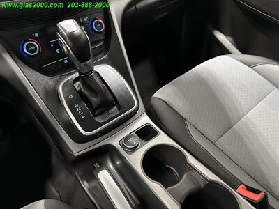 2017 Ford C-MAX Hybrid SE   - Photo 21 - Bethany, CT 06524