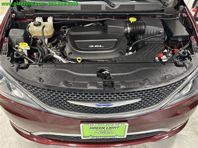 2018 Chrysler Pacifica Touring L Plus - Photo 12 - Bethany, CT 06524