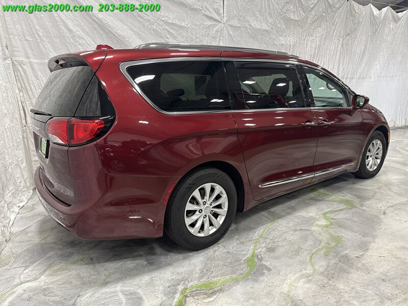 2018 Chrysler Pacifica Touring L Plus - Photo 8 - Bethany, CT 06524