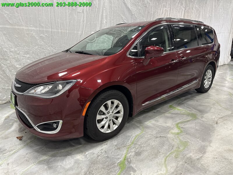 2018 Chrysler Pacifica Touring L Plus   - Photo 1 - Bethany, CT 06524