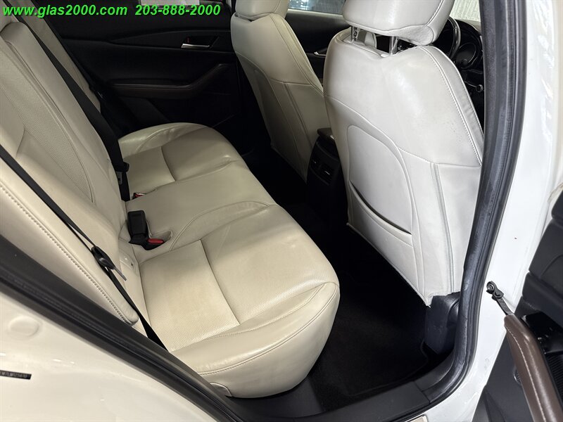 2020 Mazda CX-30 Premium - Photo 10 - Bethany, CT 06524