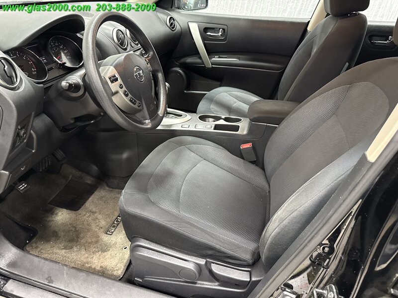 2014 Nissan Rogue S - Photo 3 - Bethany, CT 06524