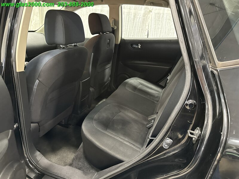 2014 Nissan Rogue S - Photo 9 - Bethany, CT 06524