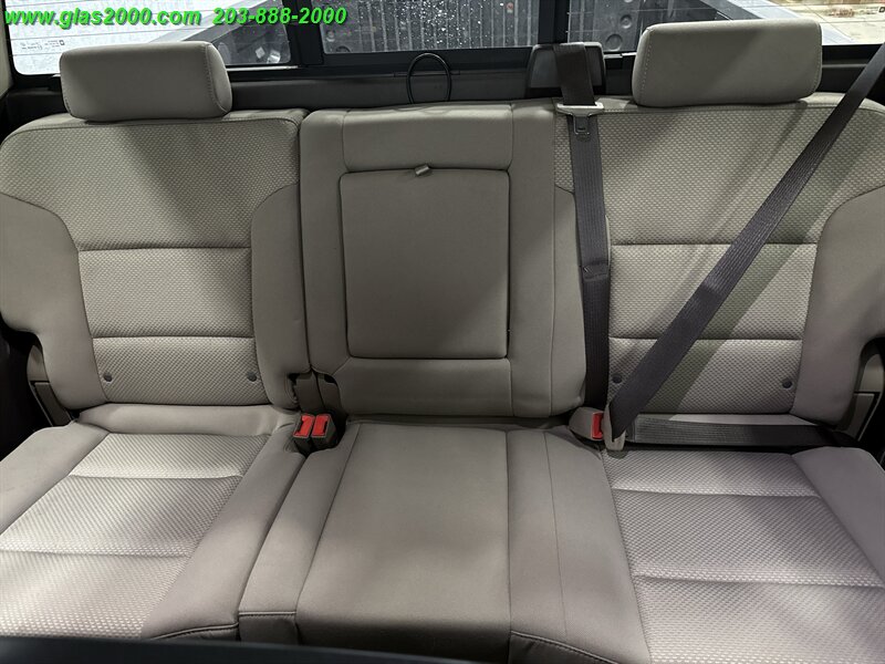 2017 Chevrolet Silverado 1500 LT LT2 - Photo 24 - Bethany, CT 06524