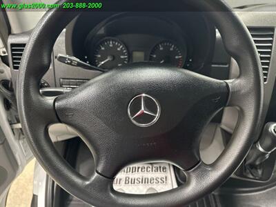 2017 Mercedes-Benz Sprinter Cab Chassis 144 WB Standard Roof   - Photo 4 - Bethany, CT 06524