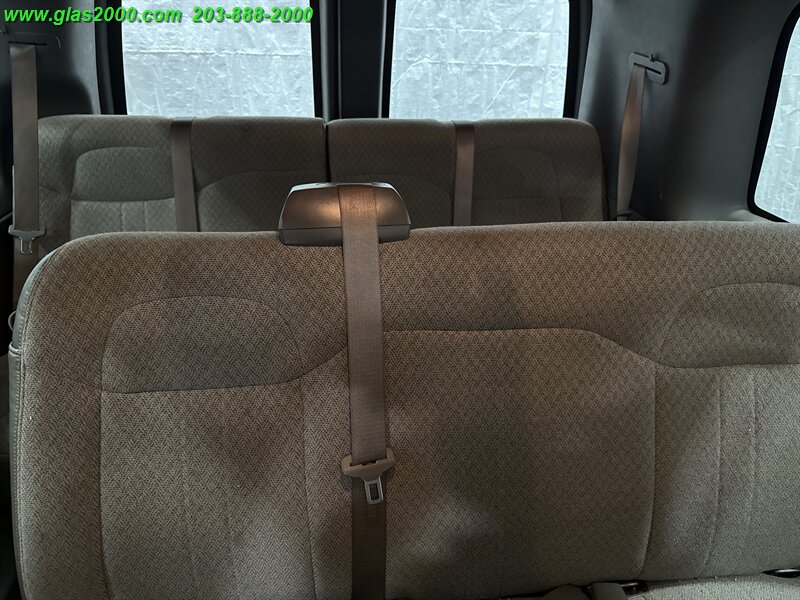 2022 Chevrolet Express LS Passenger - Photo 26 - Bethany, CT 06524
