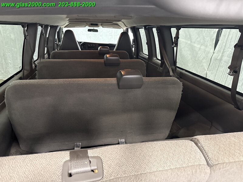 2022 Chevrolet Express LS Passenger - Photo 8 - Bethany, CT 06524