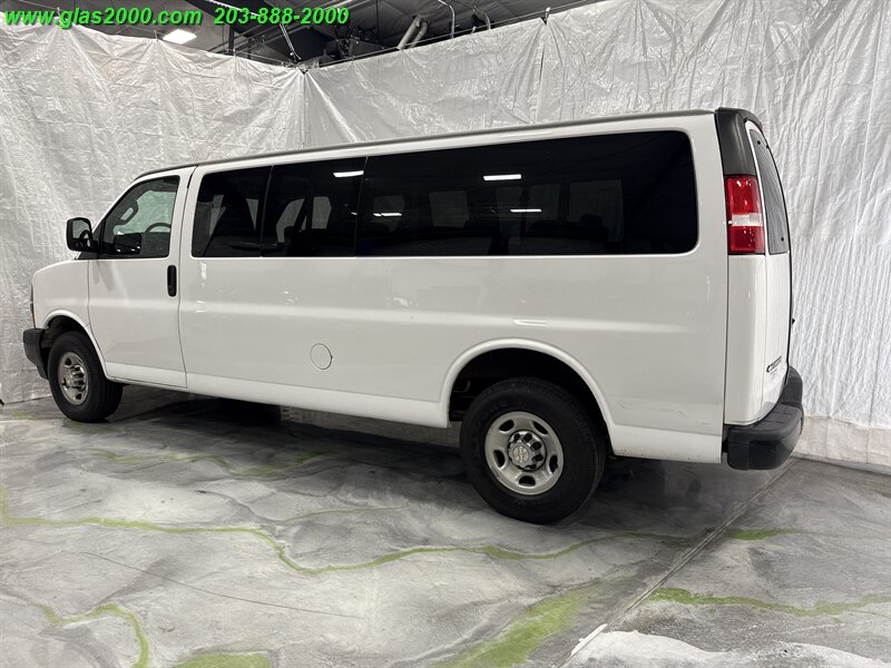 2022 Chevrolet Express LS Passenger - Photo 7 - Bethany, CT 06524