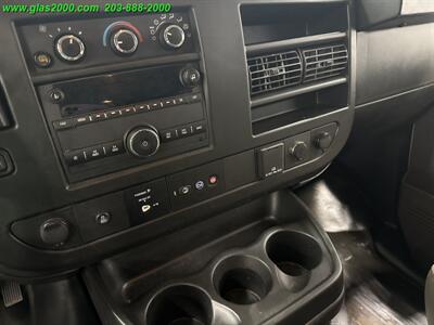 2022 Chevrolet Express LS Passenger - Photo 11 - Bethany, CT 06524