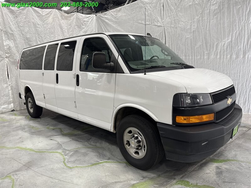 2022 Chevrolet Express LS Passenger - Photo 2 - Bethany, CT 06524