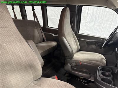 2022 Chevrolet Express LS Passenger - Photo 5 - Bethany, CT 06524