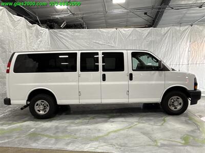 2022 Chevrolet Express LS Passenger - Photo 14 - Bethany, CT 06524