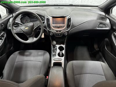 2017 Chevrolet Cruze LT   - Photo 6 - Bethany, CT 06524