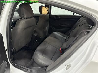 2017 Chevrolet Cruze LT   - Photo 9 - Bethany, CT 06524