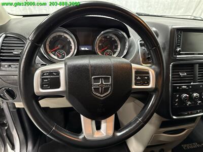 2017 Dodge Grand Caravan SE   - Photo 4 - Bethany, CT 06524